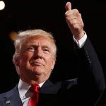 Трамп пожелал всего хорошего «сумасшедшему Берни» в президентской гонке