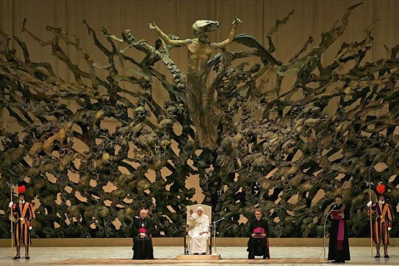 Ватикан возрождает культ Молоха?