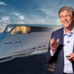 Билл Гейтс купил яхту и уходит в моря.