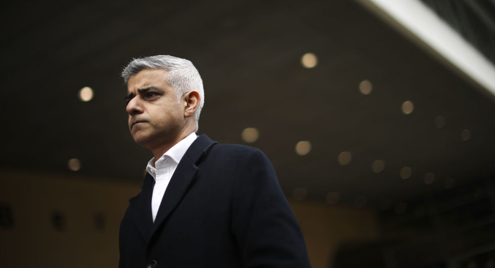 Мэр Лондона заявляет, что не разговаривал с премьер-министром несколько месяцев, поскольку Великобритания переживает «самый большой кризис» со времен Второй мировой войны