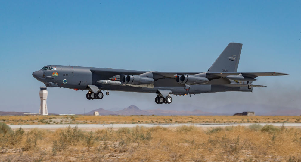 Сообщается, что B-52 ВВС США выдает сигнал бедствия над Великобританией