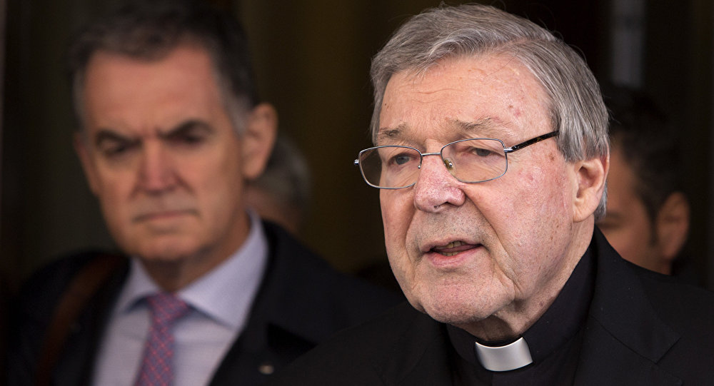 В сообщениях говорится, что австралийский кардинал Пелл впервые после оправдательного приговора за сексуальное насилие возвращается в Рим