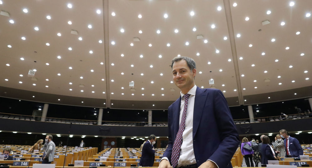 Бельгийский парламент поддерживает новое коалиционное правительство