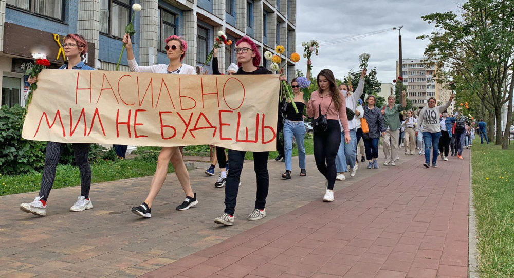 Белорусская оппозиция проводит женский марш в центре Минска — фото, видео