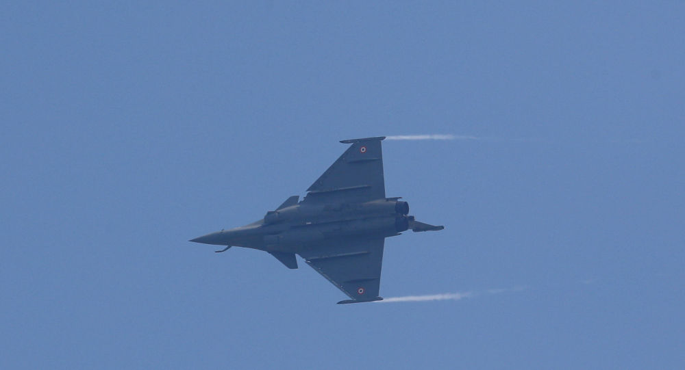 Индия демонстрирует свою авиацию на истребителях Rafale в преддверии дня ВВС — Видео