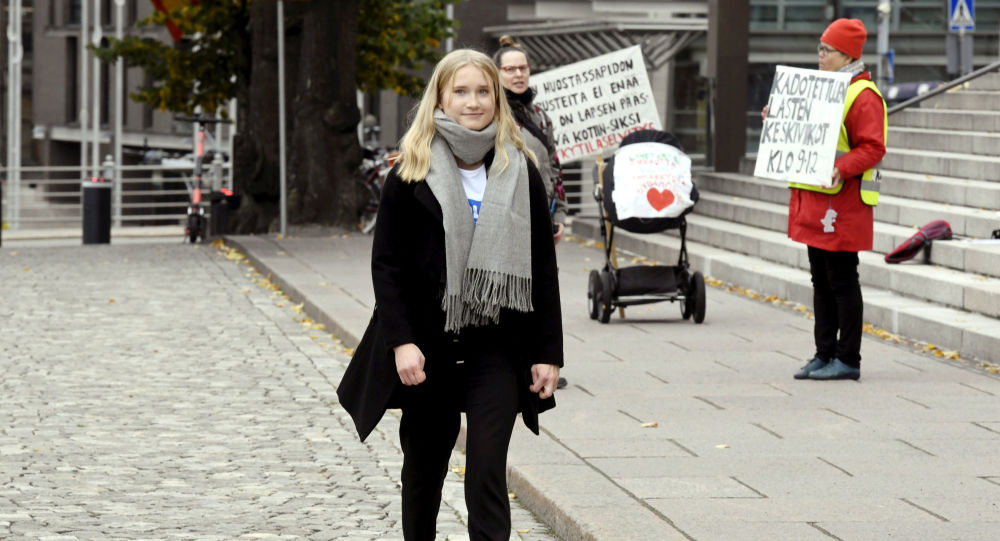 Подросток на один день стал премьер-министром Финляндии в #GirlsTakeover