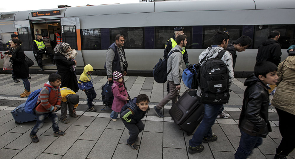 Правительство Дании хочет прослушивать мобильные телефоны лиц, которым отказано в убежище