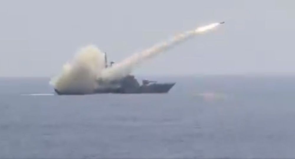 Противокорабельная ракета ВМС Индии демонстрирует высокую точность при потоплении фрегата-мишени во время испытаний — Видео