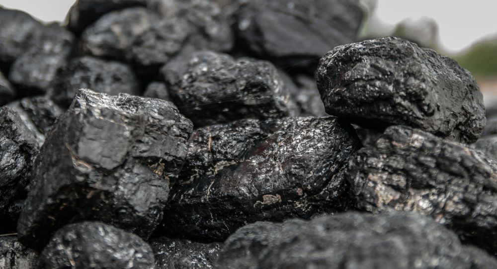 Более 10 шахтеров оказались в ловушке обрушившегося золотого рудника в Колумбии