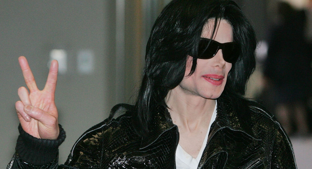 Экс-адвокат Майкла Джексона обвиняет британского журналиста Башира в причастности к смерти певца