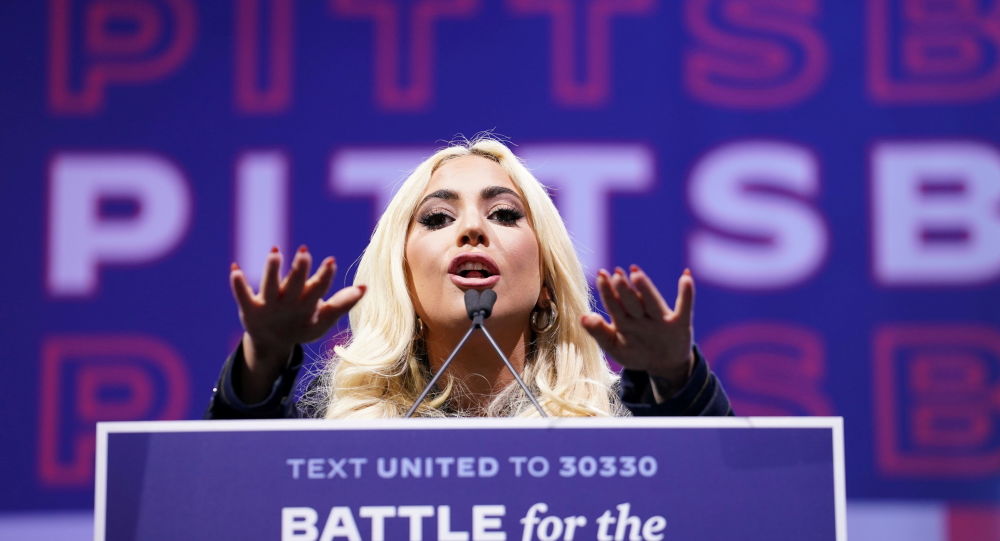 Леди Гага критикует Трампа из-за его реплики ‘Grab by P * ssy’ и призывает людей голосовать за Байдена