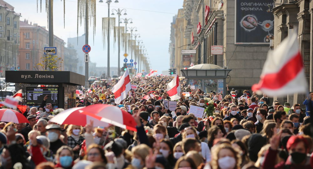На субботних митингах оппозиции по всей Беларуси задержано более 30 человек — отчеты