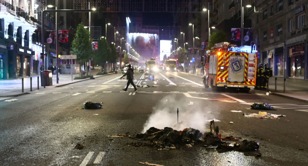 Премьер-министр Испании осуждает беспорядки в нескольких городах и призывает к единству в условиях пандемии
