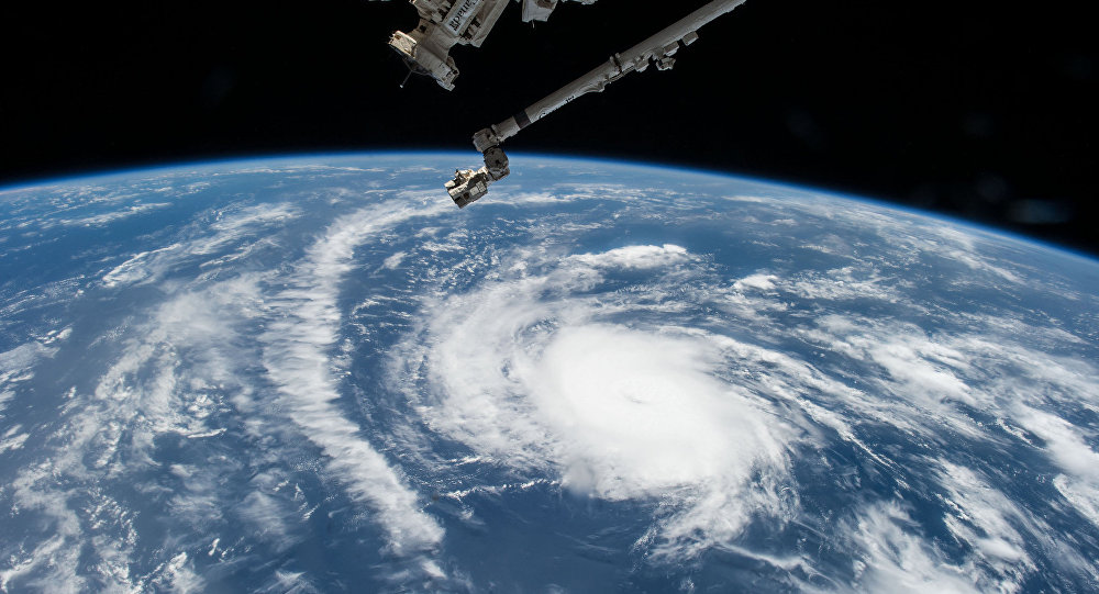 Синоптики ожидают, что в понедельник тропический шторм Eta перерастет в ураган