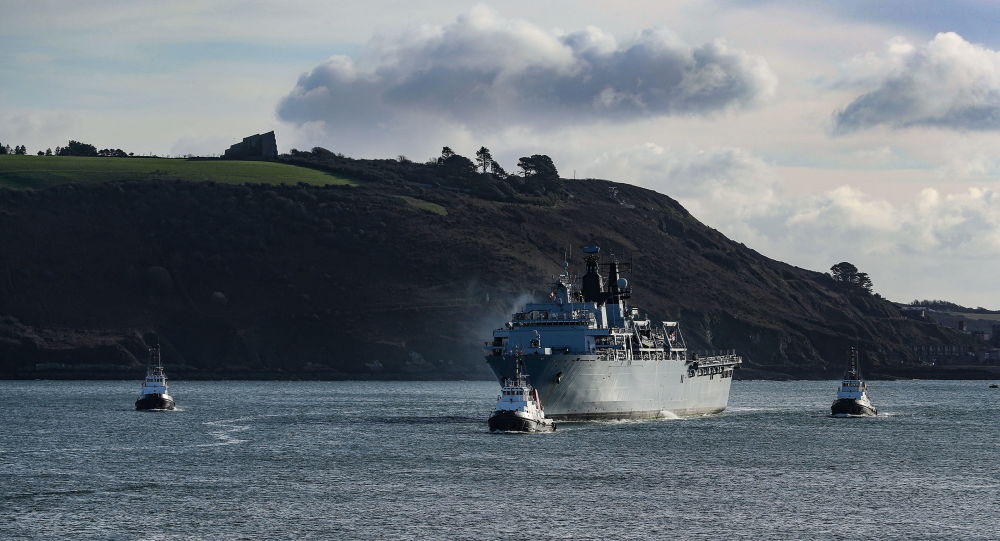 Военные корабли Королевского флота могут застрять в Плимуте из-за удара буксира во время последнего морского фиаско