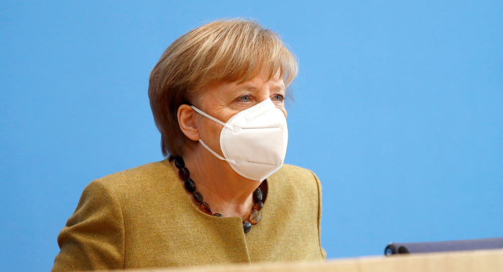 Меркель заявляет, что пандемия вышла из-под контроля, и призывает к более жестким ограничениям