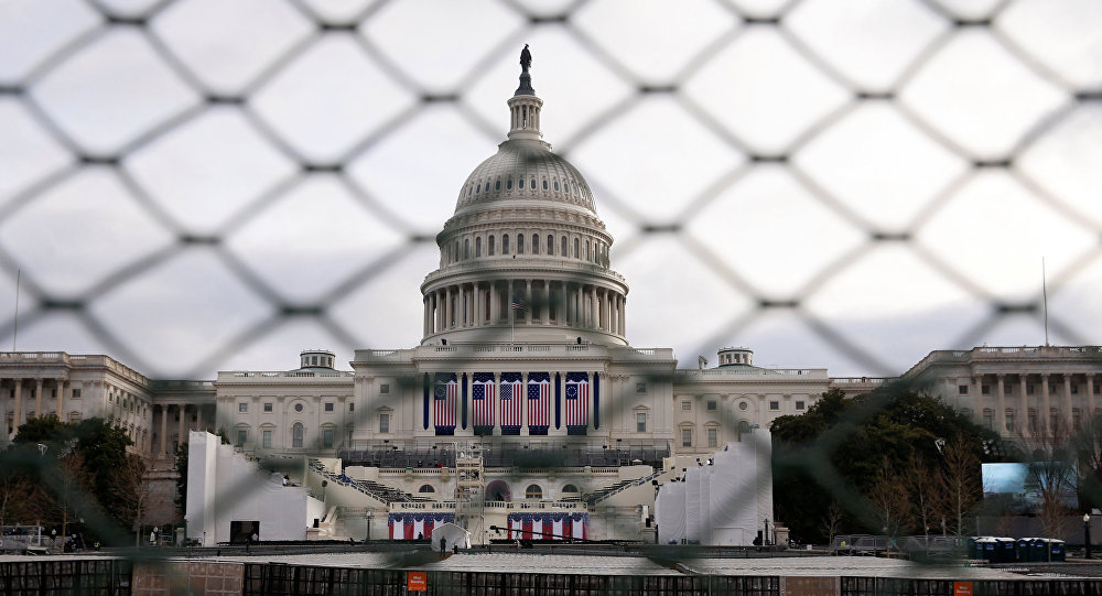 Начальник полиции США призывает установить постоянное ограждение вокруг здания Капитолия из-за опасений по поводу безопасности