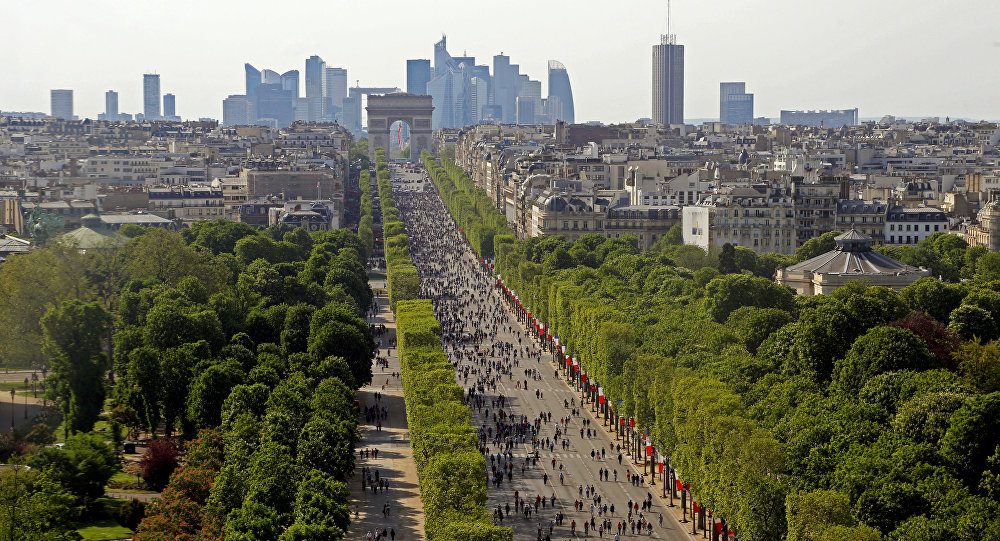 Париж одобрил амбициозный проект стоимостью 300 миллионов долларов по превращению Елисейских полей в «необыкновенный сад»