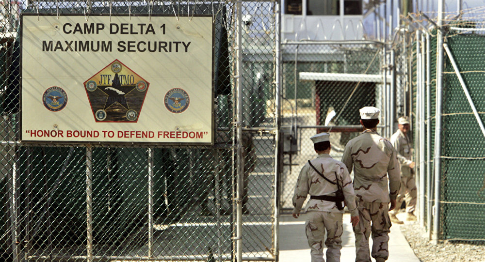 Пентагон отказывается от плана вакцинации заключенных Гуантанамо