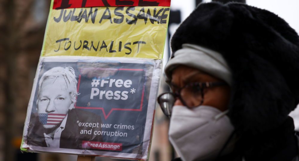 Судья постановил, что Джулиану Ассанжу не грозит экстрадиция, что было в печально известных файлах WikiLeaks?