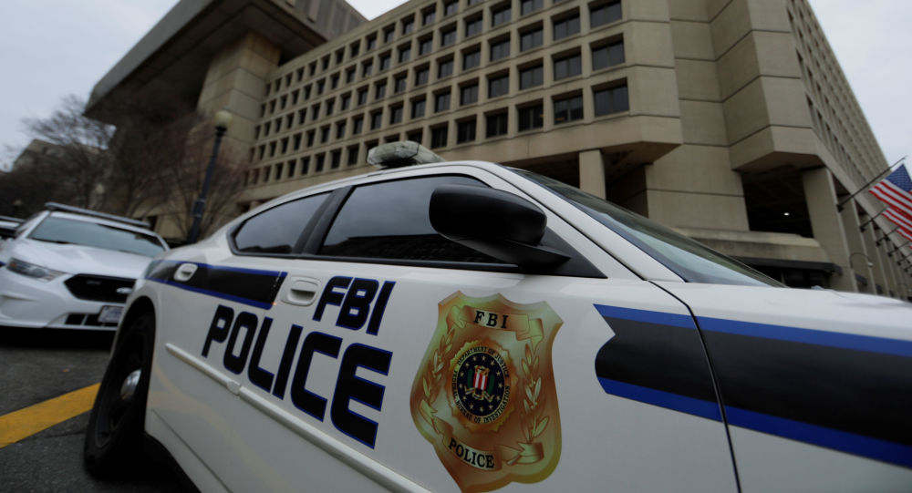 ФБР «G-Man», как сообщается, подвергало сексуальным домогательствам девушек-юниорок, пил «регулярно» на работе