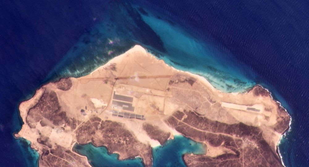 Фотографии: на острове Йемен, ранее контролируемом ОАЭ, замечено загадочное строительство аэродрома