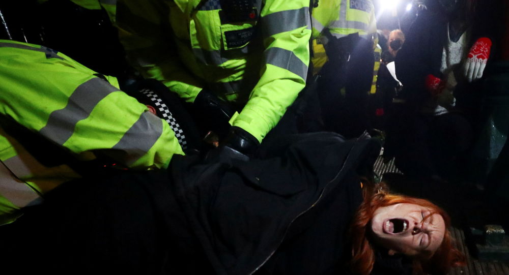 Хартия свободы собраний необходима в условиях подавления протестов в Великобритании, утверждает Policing Monitor