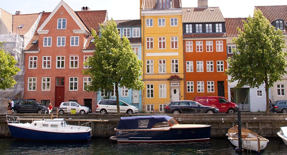 Копенгагенский университет отменяет давнюю игру в переодевания из-за обвинений в расизме