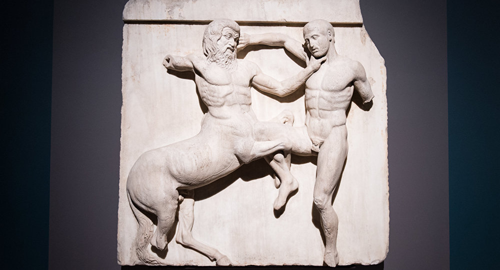 Не теряет свои шарики?  Борис Джонсон запрещает возвращение скульптур Парфенона в Грецию