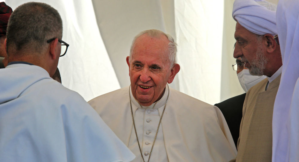 Папа Франциск осуждает «религиозный экстремизм» во время визита в Ирак в обращении с места рождения Авраама