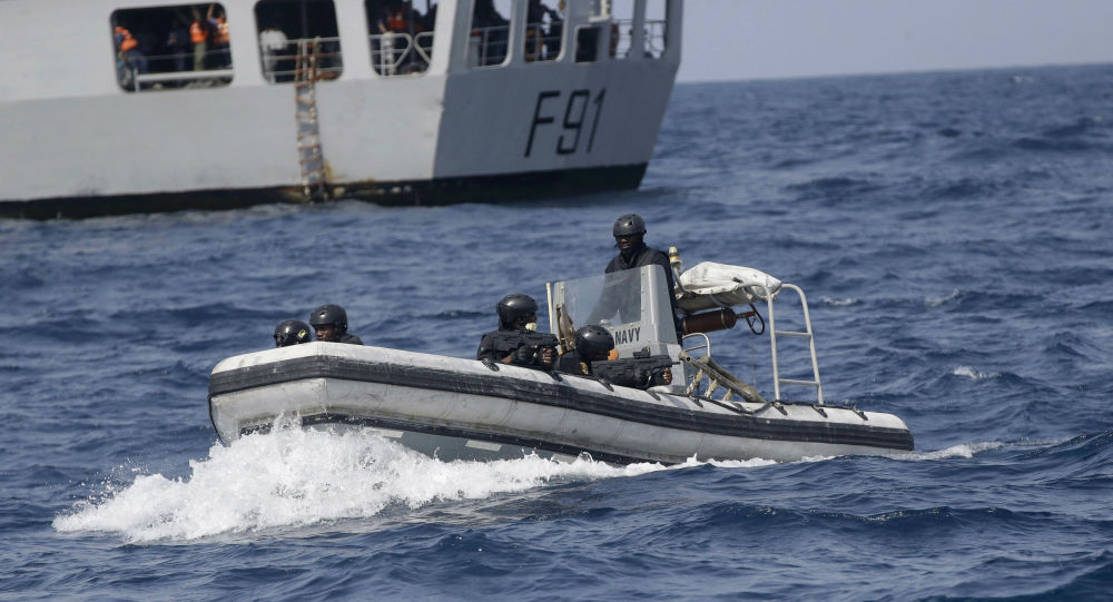По словам судовладельца, у моряков, похищенных пиратами в Гвинейском заливе, «все хорошо»