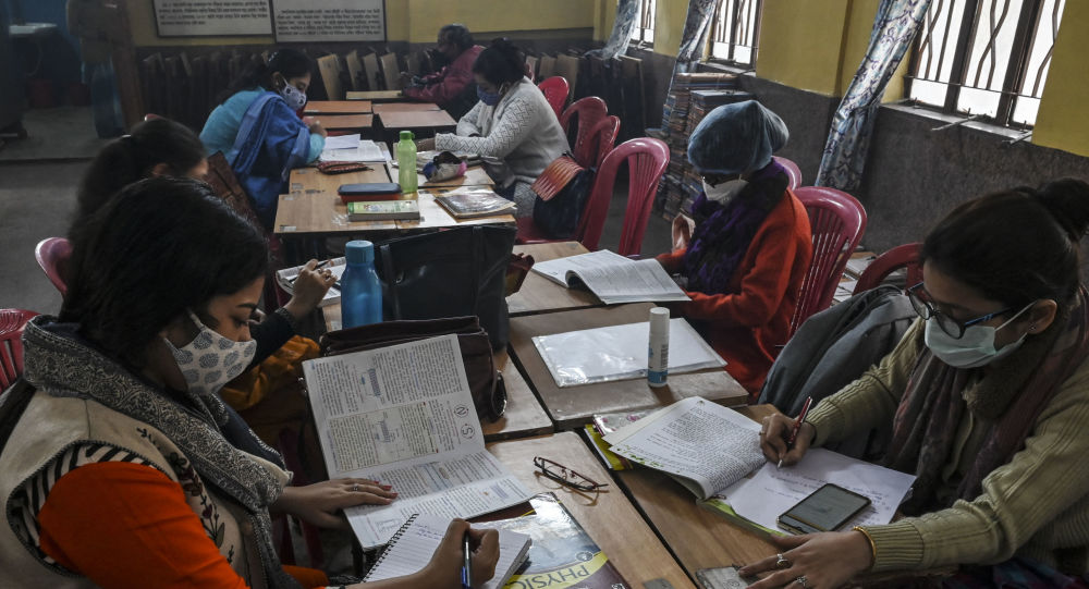 Преподавательский состав 12 колледжей Дели угрожает забастовкой из-за четырехмесячной задержки зарплаты