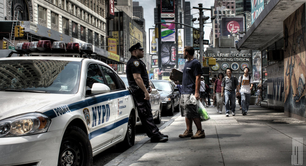 Полиция Нью-Йорка больше не может проверять автомобили только по запаху марихуаны, сообщает новая памятка