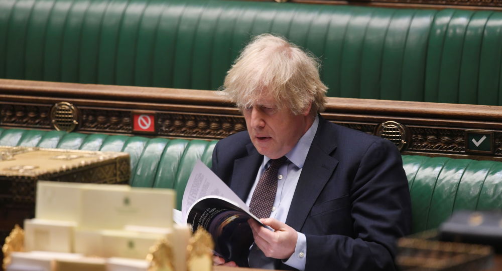 Премьер-министр Великобритании Джонсон должен уйти в отставку, если комментарии «Позволить груду трупов» верны, заявил шотландский депутат