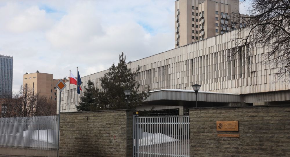 Россия высылает 5 польских дипломатов в ответ на шаги Варшавы