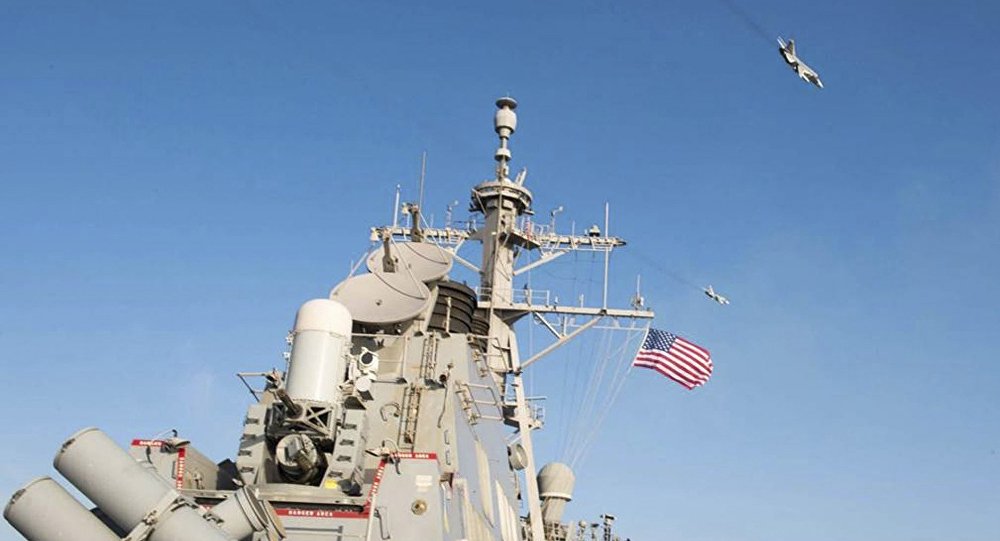 Согласно сообщениям, эсминцы ВМС США «Рузвельт» и «Дональд Кук» войдут в Черное море 14-15 апреля