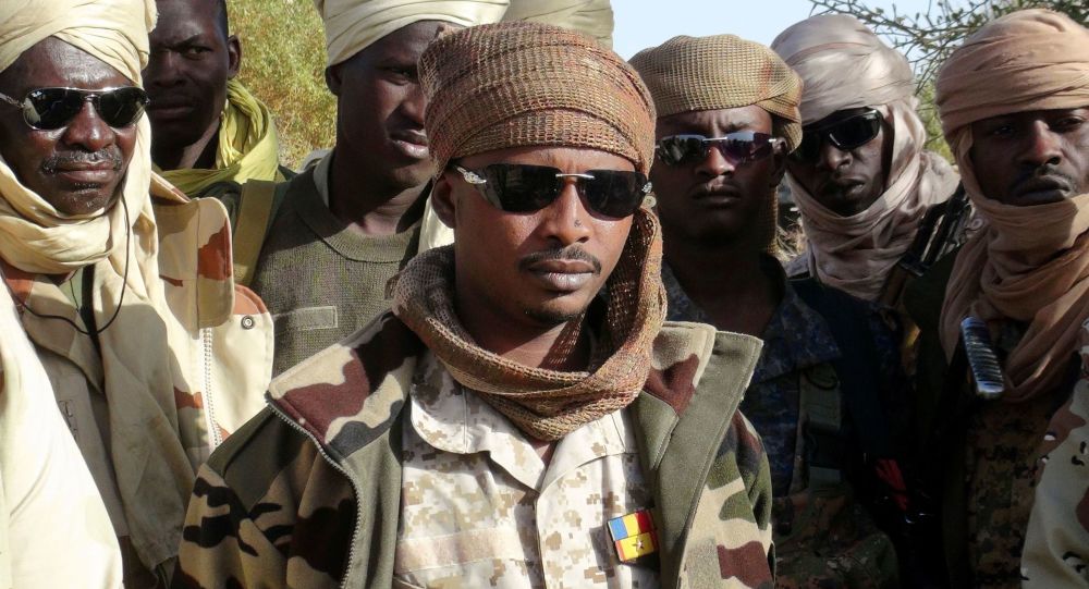 ‘Технически переворот’: военные Чада приостанавливают действие конституции, когда к власти приходит сын убитого президента Деби