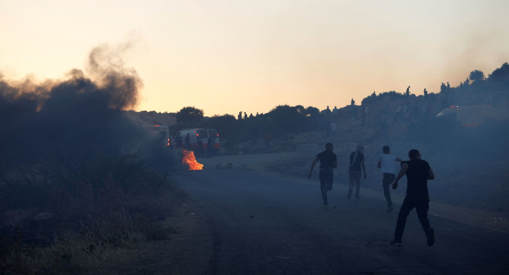 Красный Полумесяц: более 350 палестинцев пострадали в результате столкновений с израильскими войсками
