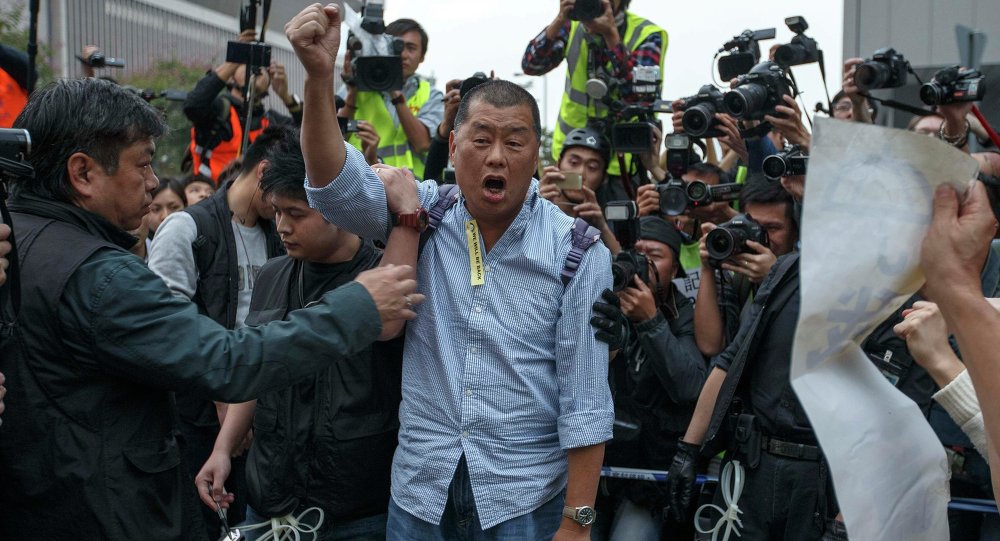 Медиа-магнат Гонконга приговорен к 14 месяцам за участие в протестах 2019 года