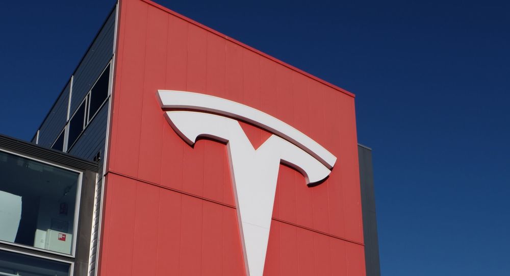Министр промышленности заявил, что Россия открыта для размещения завода по производству автомобилей Tesla