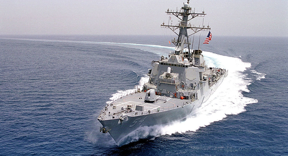 Пекин заявляет, что военный корабль США незаконно вошел в его территориальные воды в Южно-Китайском море