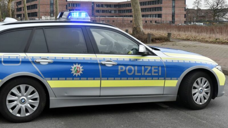 Десять человек госпитализированы из-за того, что автобус с чешскими туристами перевернулся в Германии