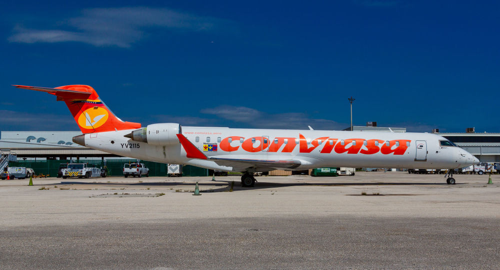 Венесуэльская авиакомпания Conviasa работает, несмотря на санкции США, пандемия, заявил вице-президент