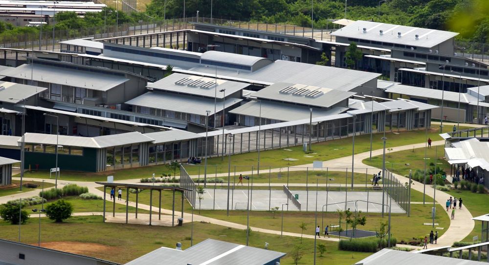 Австралия обдумывает содержание репатриантов из Индии в скандальном центре содержания под стражей на острове Рождества