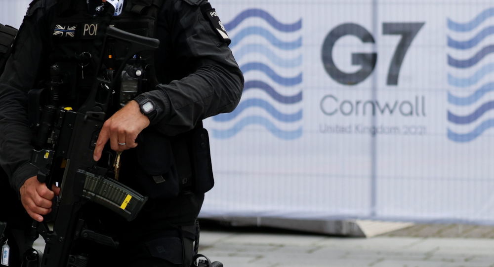 Британская полиция арестовала мужчину из-за «мистификации о бомбе» в отеле накануне саммита G7 в Корнуолле