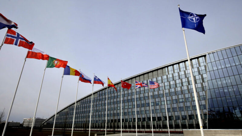 НАТО изменит стратегическую концепцию, назвав Россию конструктивным партнером