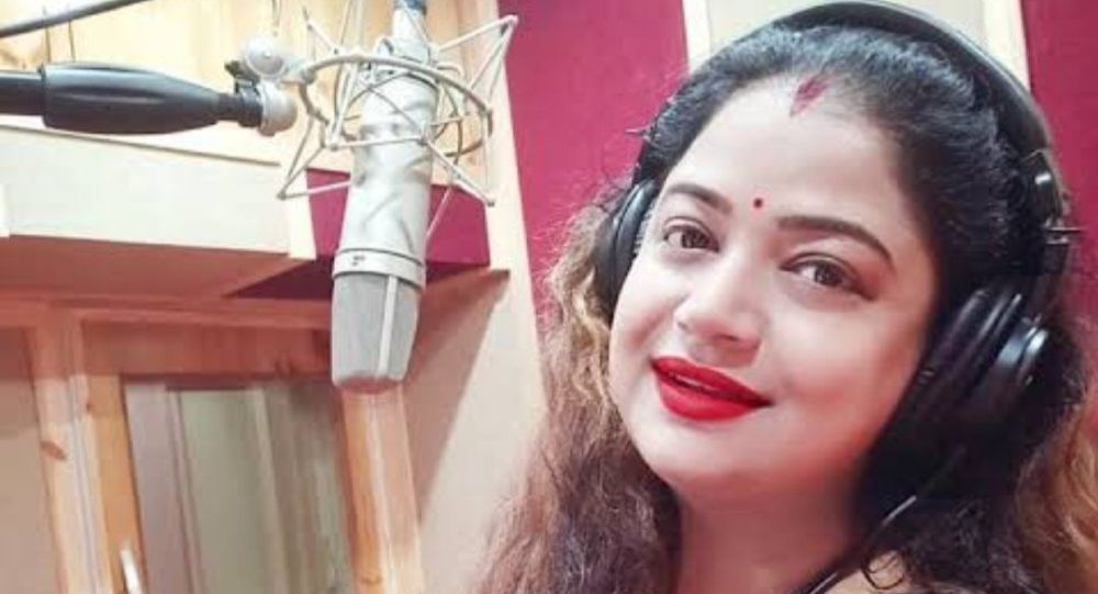 Популярная певица Одиа Тапу Мишра умерла от осложнений после COVID