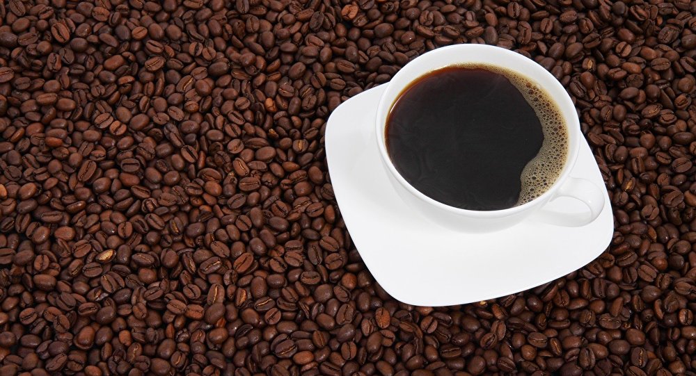 Исследователи говорят, что высокое потребление кофе связано с повышенным риском развития слабоумия и меньшего размера мозга