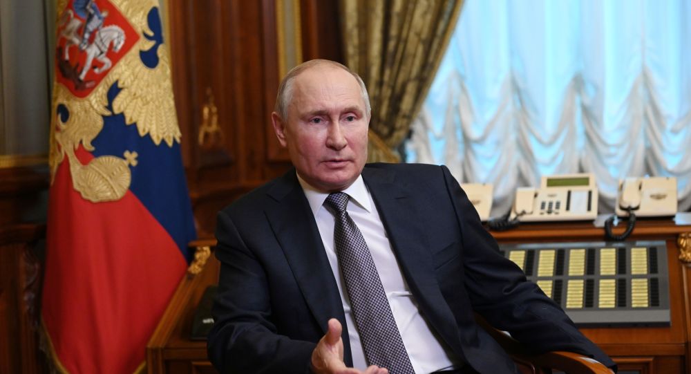 Путин выражает озабоченность по поводу «антироссийского» проекта, подробно рассказывает о российско-украинских отношениях