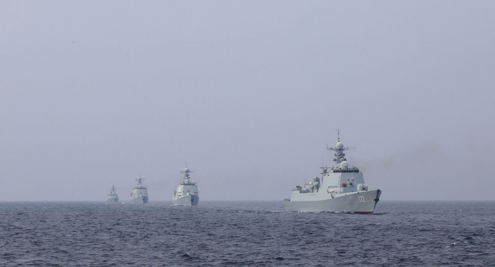 ВМС Китая проводят учения в Южно-Китайском море на фоне прибытия ударной группы авианосцев из Великобритании